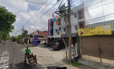 Ruko 3 Lantai di Jalan Utama Muh Yamin, Serengan, Solo, Ready 4 Unit