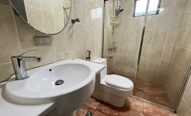 Very Well-Maintained Modern House for Sale in Merville Park, Parañaque City