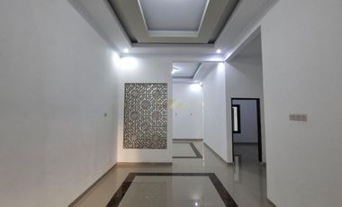 RUMAH SIAP HUNI TIMUR RS HERMINA JOGJA DI MAGUWOHARJO, SLEMAN