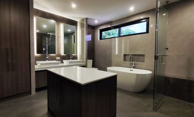 Modern 2Storey House and Lot for Sale in BF Homes Paranaque Brandnew-MD