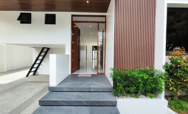 Modern 2Storey House and Lot for Sale in BF Homes Paranaque Brandnew-MD