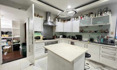 Well-Maintained Bungalow House for SALE in Merville Park, Parañaque City