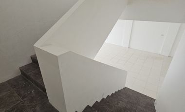 Ruko 3 Lantai Lokasi Strategis di Serpong