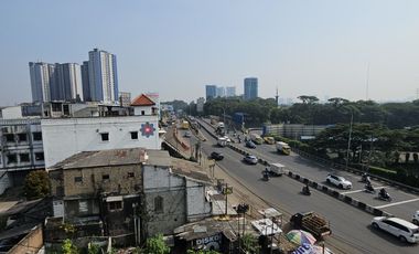 Ruko 3 Lantai Lokasi Strategis di Serpong