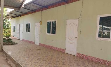 ขายบ้านพร้อมห้องเช่า ใกล้สนามกีฬาจังหวัดหนองคาย