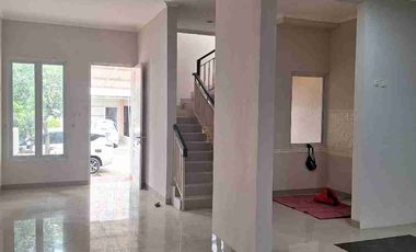 Rumah Siap Huni 2 Lantai di Victoria Park Bogor