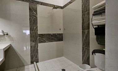 Amplia casa con uso versátil en Colonia Magaña – Ideal para vivir, invertir o negocio