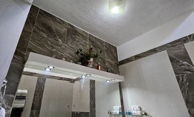 Amplia casa con uso versátil en Colonia Magaña – Ideal para vivir, invertir o negocio