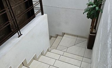 Amplia casa con uso versátil en Colonia Magaña – Ideal para vivir, invertir o negocio