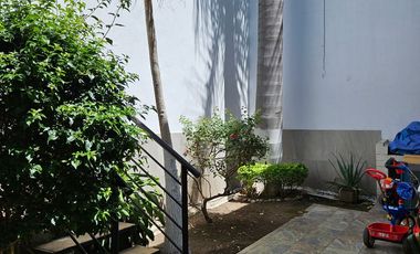 Amplia casa con uso versátil en Colonia Magaña – Ideal para vivir, invertir o negocio