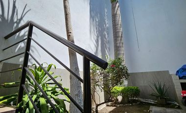 Amplia casa con uso versátil en Colonia Magaña – Ideal para vivir, invertir o negocio