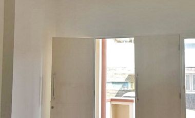 DIJUAL - DISEWA Rumah 2 Lantai International Village, Citraland Surabaya Barat