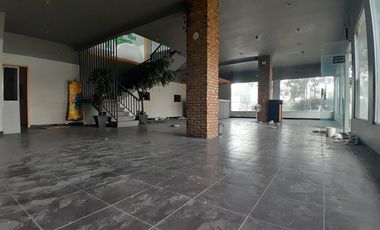 Disewakan Ruko Strategis Eks Resto Abuba Jalan Alternatif Cibubur