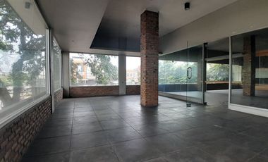 Disewakan Ruko Strategis Eks Resto Abuba Jalan Alternatif Cibubur