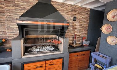 Vende Hermosa Casa Remodelada 3d 2b en La Florida - Pasaje Cerrado