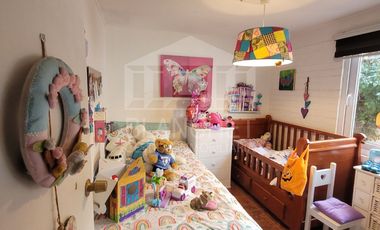 Vende Hermosa Casa Remodelada 3d 2b en La Florida - Pasaje Cerrado