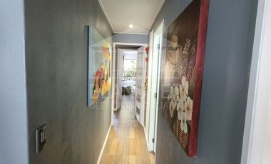 Vende Hermosa Casa Remodelada 3d 2b en La Florida - Pasaje Cerrado