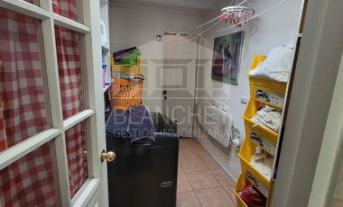 Vende Hermosa Casa Remodelada 3d 2b en La Florida - Pasaje Cerrado