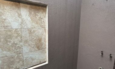 Suite en Alquiler Norte de Guayaquil, 1 Habitación, 1 Baño, Patio, Avenida Francisco de Orellana.