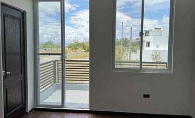 3 Bedroom House for Sale in West Wing Residences