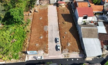 THE ROYAL DURIAN cluster premium di pusat Banyumanik