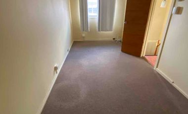 Se arrienda casa con destino comercial en pdte Ibañez. 6D 3 baños