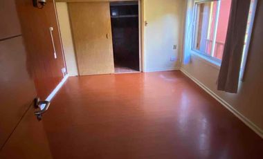 Se arrienda casa con destino comercial en pdte Ibañez. 6D 3 baños