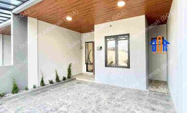 Furnished Akses Lebar 4 Kamar Tidur Dekat Tol Limo