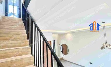 Furnished Akses Lebar 4 Kamar Tidur Dekat Tol Limo