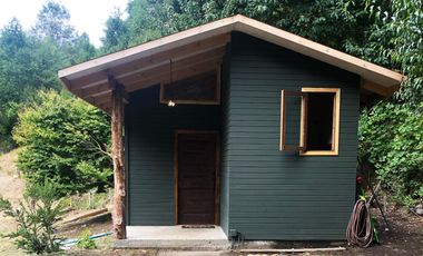 Casa en Lago Riñihue en 2,5 hectareas de terreno