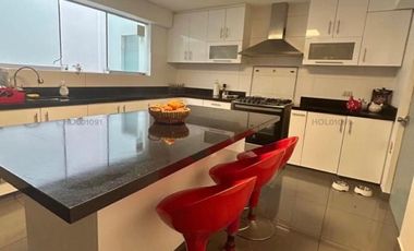 VENDO  DPTO.  EN SURCO De 4 Dorm en Reynaldo de Vivanco $430,000