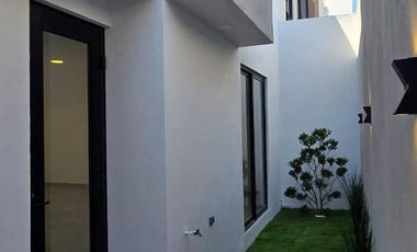 Casa moderna en Explanada Sur Pachuca – 3 recámaras, jardín y acabados premium.