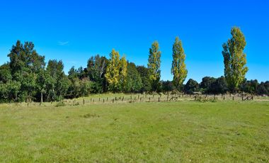 PARCELA REBAJADA SOLO POR NOVIEMBRE, A 28 MILLONES CONTADO CON LUZ, AGUA Y FIBRA ÓPTICA YA INSTALADA, LISTA PARA CONSTRUIR