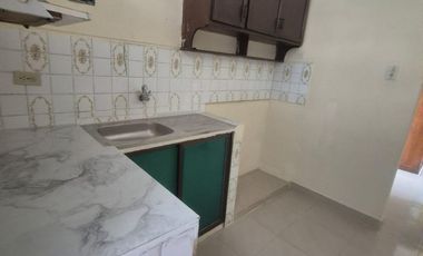 Departamento en Alquiler en la Alborada,  Planta Baja, 3 Habitaciones, 2 Baños,  Parqueo, Seguridad, Norte de Guayaquil.