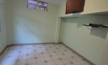 Departamento en Alquiler en la Alborada,  Planta Baja, 3 Habitaciones, 2 Baños,  Parqueo, Seguridad, Norte de Guayaquil.