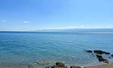 6 Bedrooms 2 Story House and lot For Rent Near the Beach