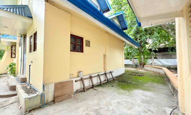 6 Bedrooms 2 Story House and lot For Rent Near the Beach