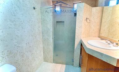 Casa en Renta Club de Golf Santa Anita Una Planta