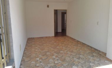 ALQUILO CASA EN CIUDAD 2000