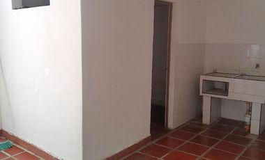 ALQUILO CASA EN CIUDAD 2000