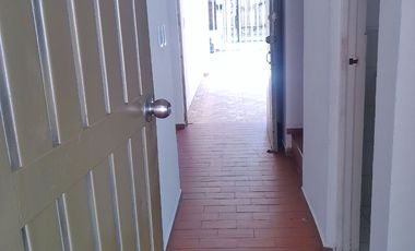 ALQUILO CASA EN CIUDAD 2000