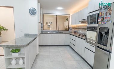 VENTA DE CASA CON 4 DORMITORIOS- Machángara, Cuenca