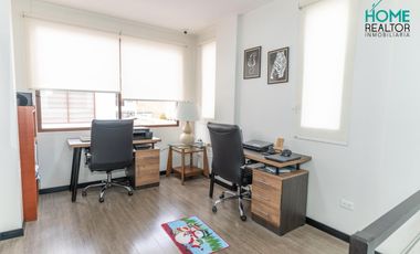 VENTA DE CASA CON 4 DORMITORIOS- Machángara, Cuenca