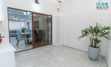 VENTA DE CASA CON 4 DORMITORIOS- Machángara, Cuenca