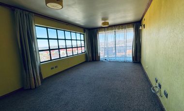 Departamento  central amplio de 90  mts2