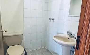 Departamento  central amplio de 90  mts2