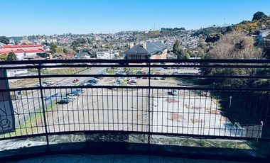 Departamento  central amplio de 90  mts2