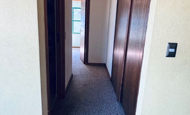 Departamento  central amplio de 90  mts2