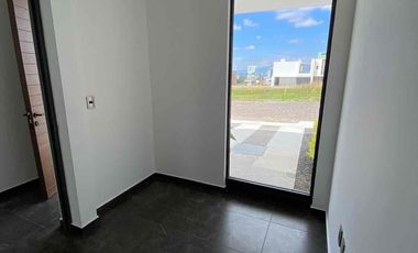 *Casa en Venta en Villas del Ángel altozano