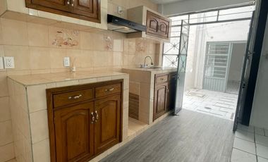 Casa en Venta Santa Cecilia		$2,600,000